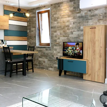 Mon Ami In Studentski Grad Area Апартамент